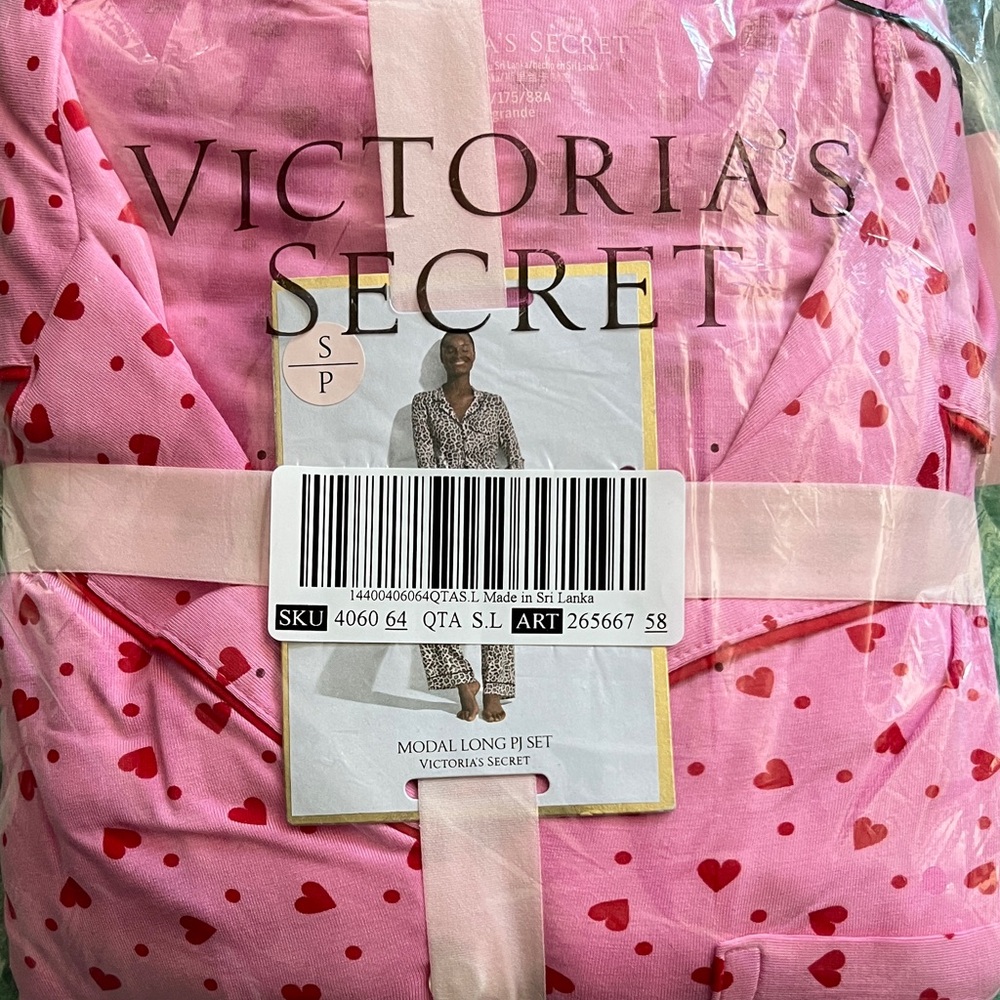 Victoria's Secret Pink Heart jersey knit Pajama Set